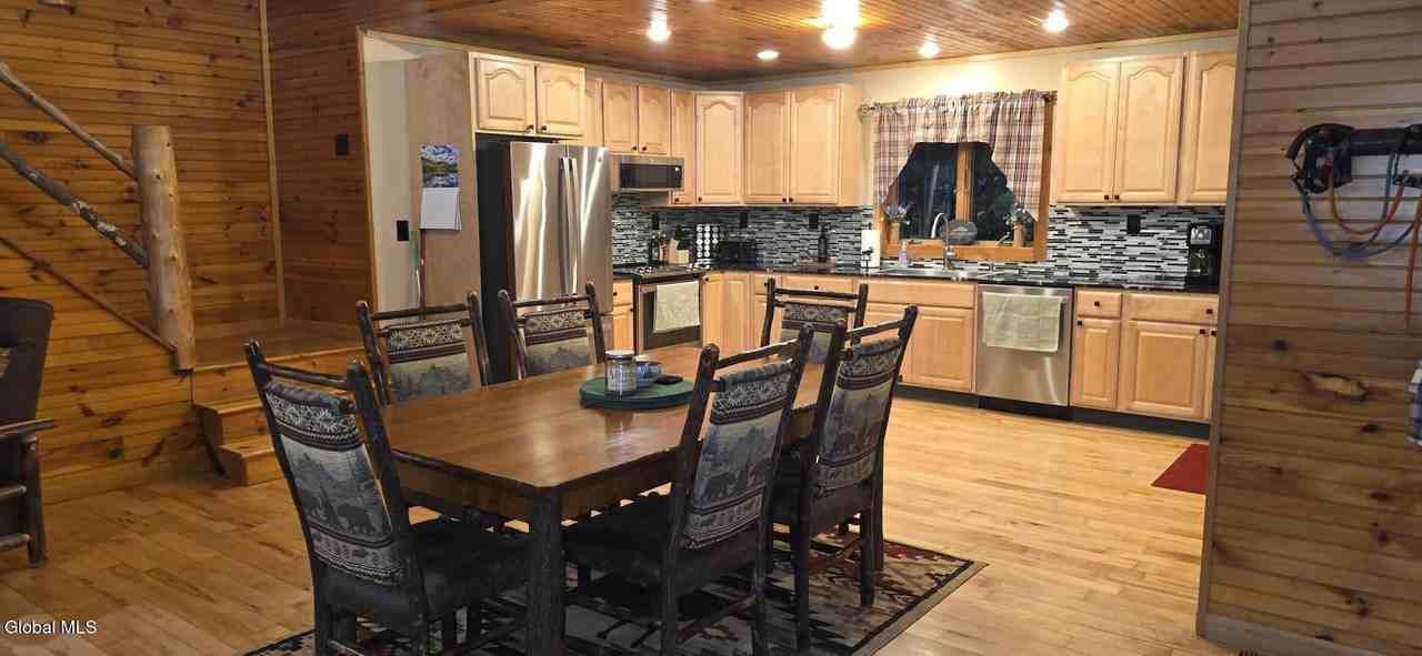 9 Hemlock Dr - Photo 7 of 22