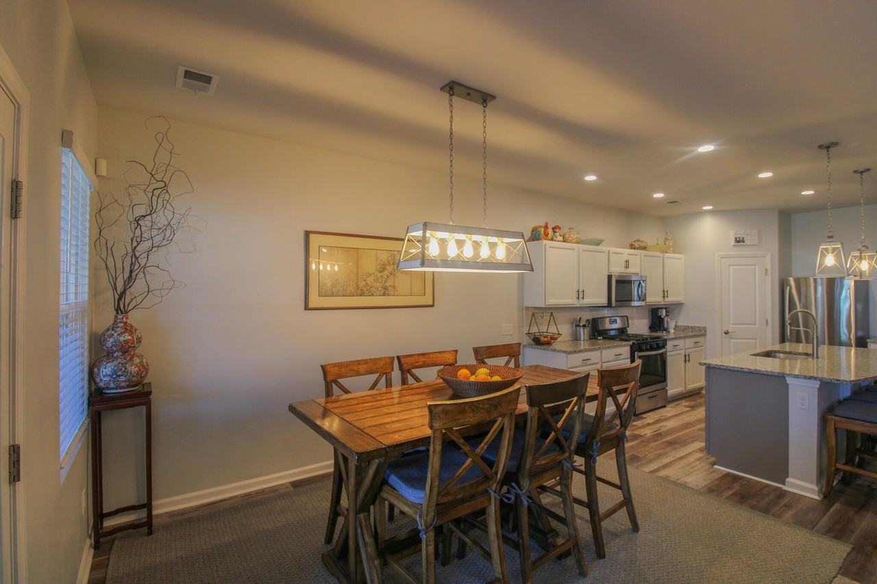 1929 Zonny Moss Dr - Photo 6 of 34