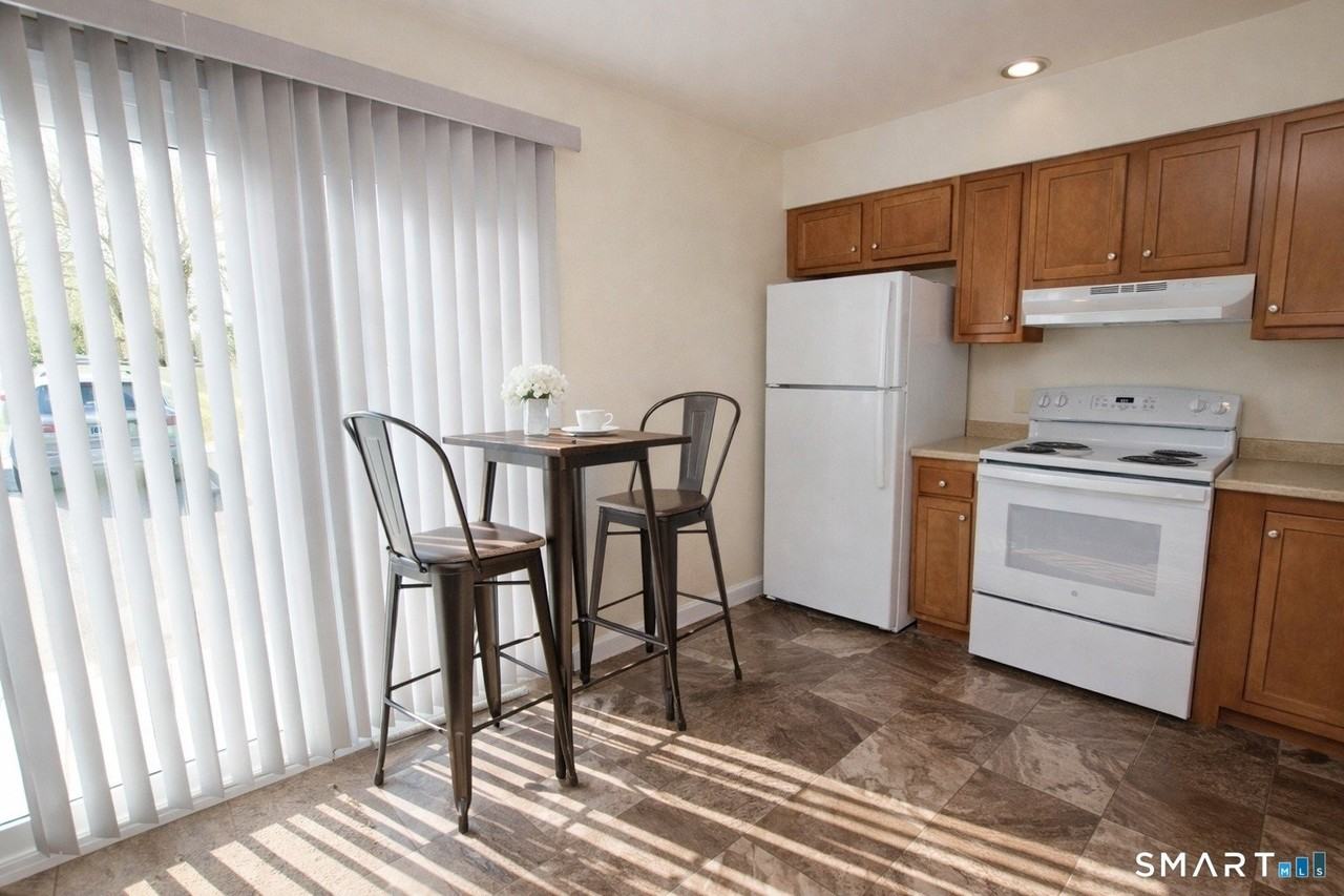 34 James St Unit A #A - Photo 5 of 10