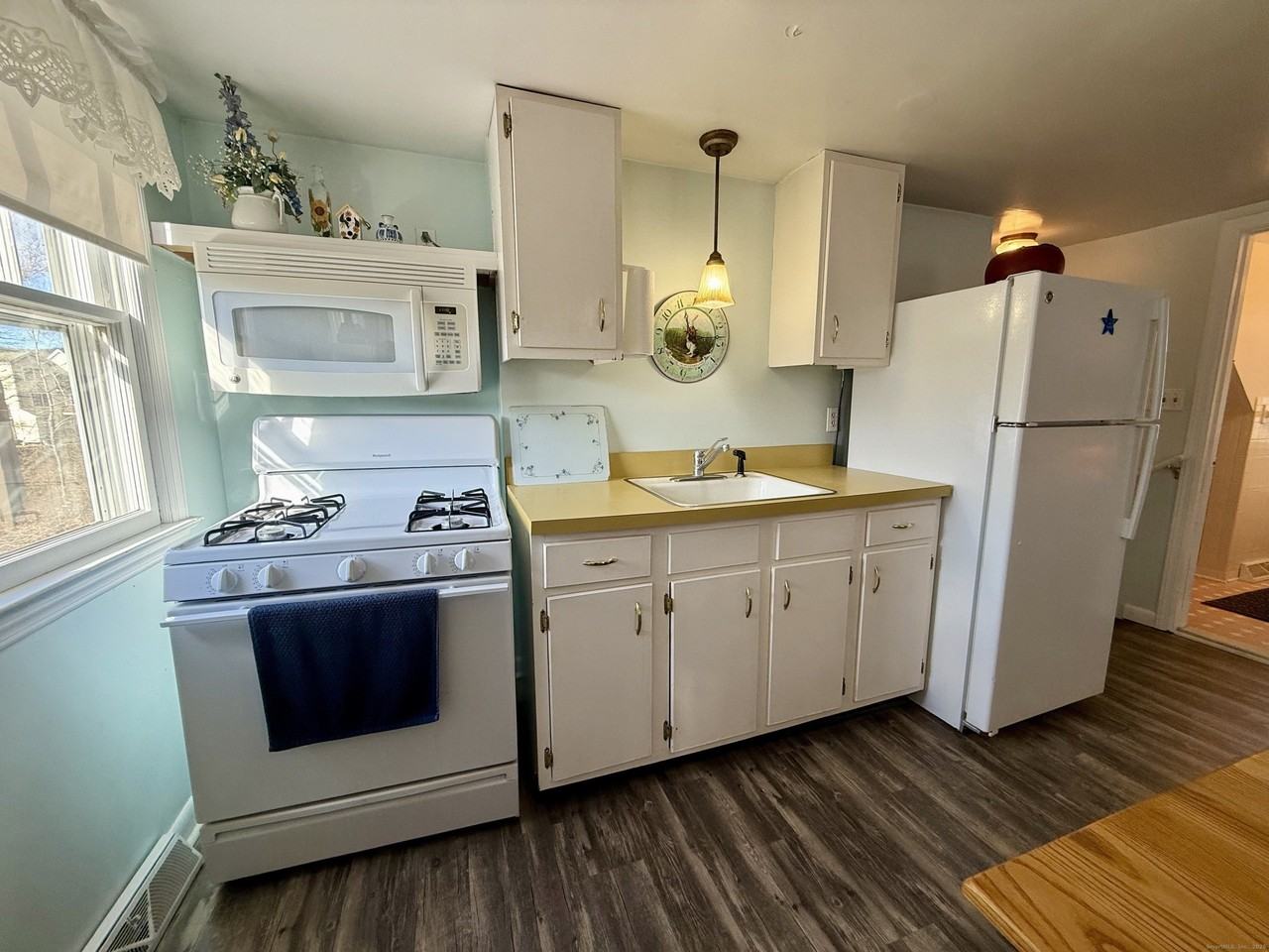 176 Pocono Rd Unit 2 - Photo 7 of 12