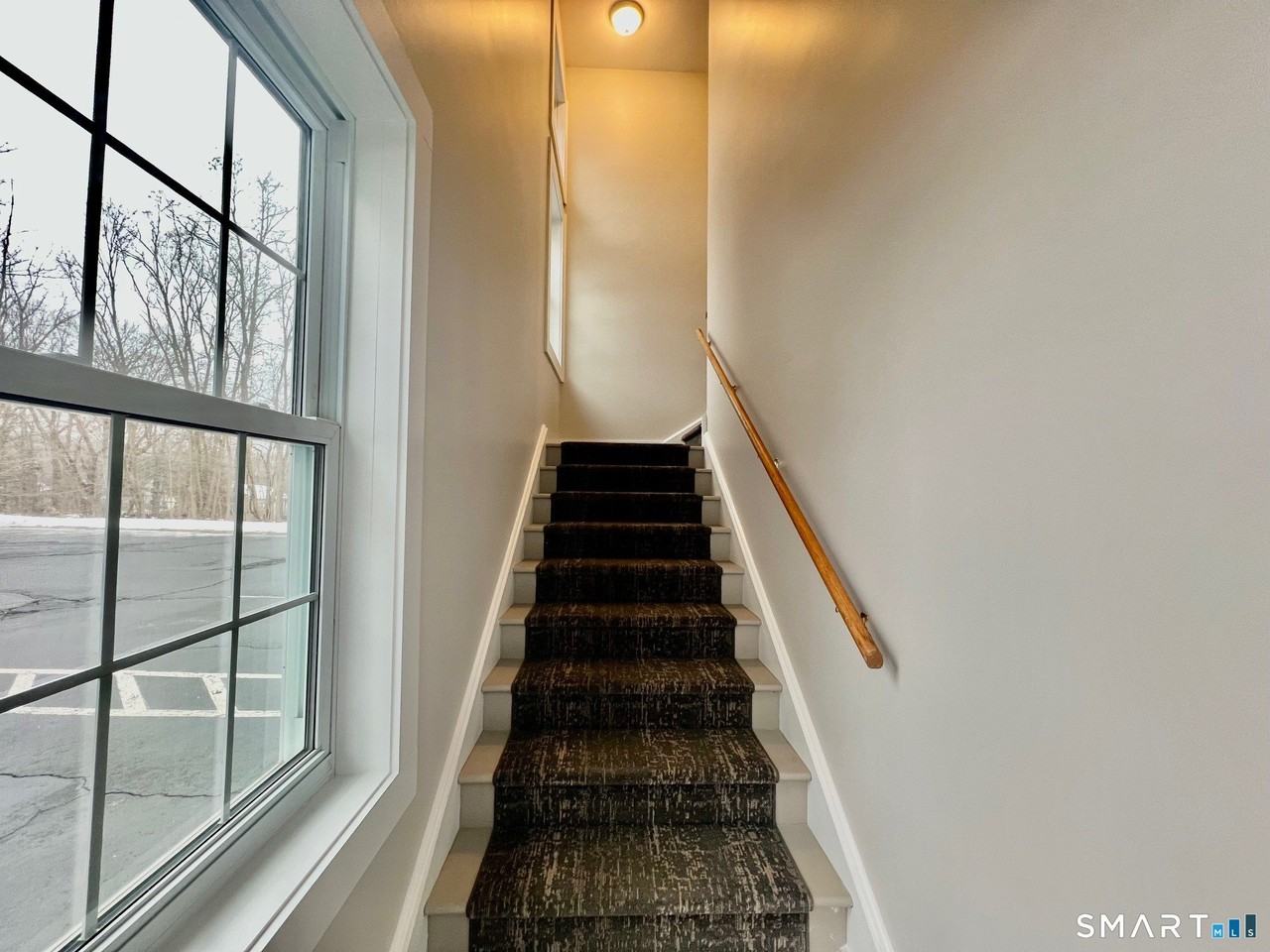 435 Foxon Rd - Photo 2 of 13