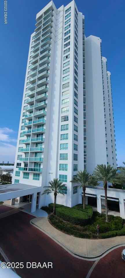 241 Riverside Dr Unit 308