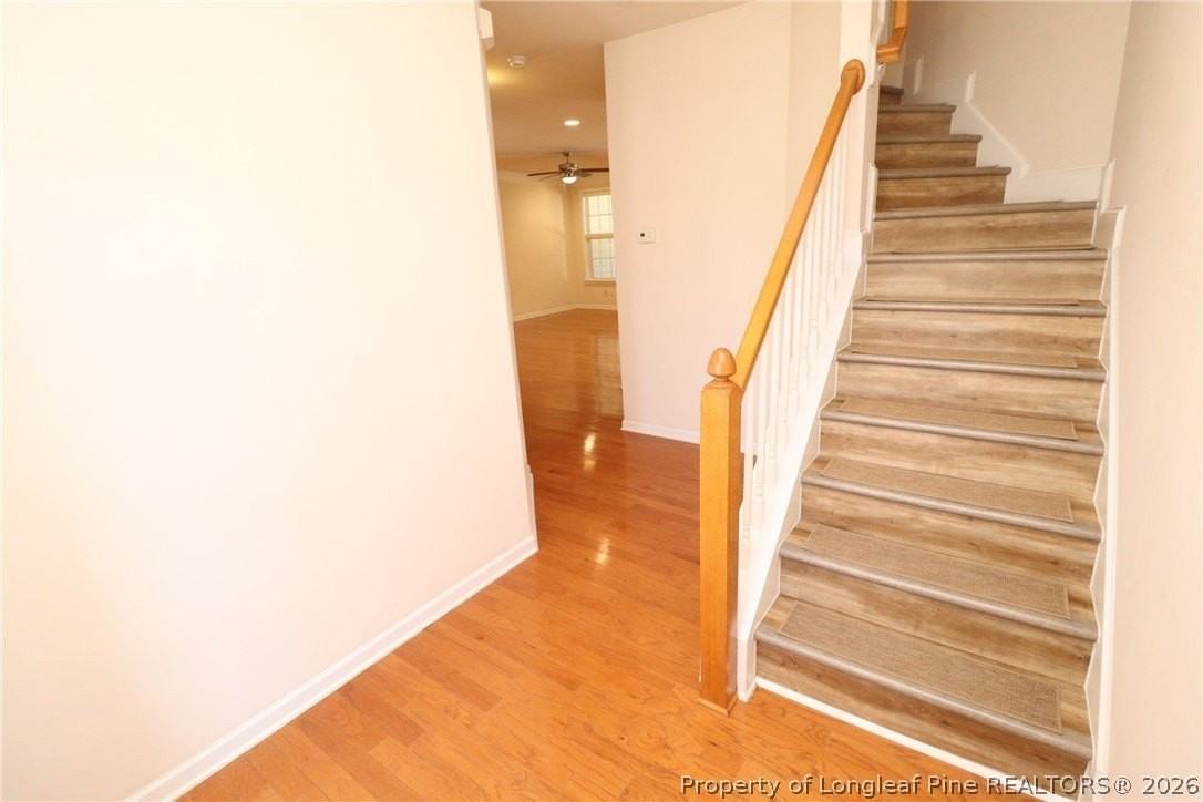 619 Sealine Dr - Photo 3 of 40