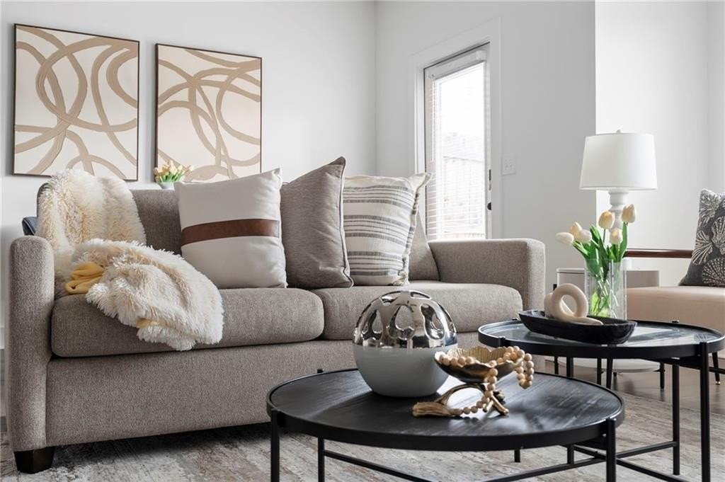 5873 Greystone Dr - Photo 5 of 29