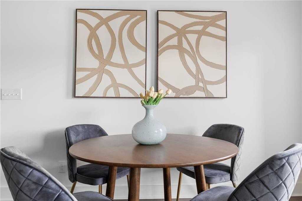 5873 Greystone Dr - Photo 7 of 29