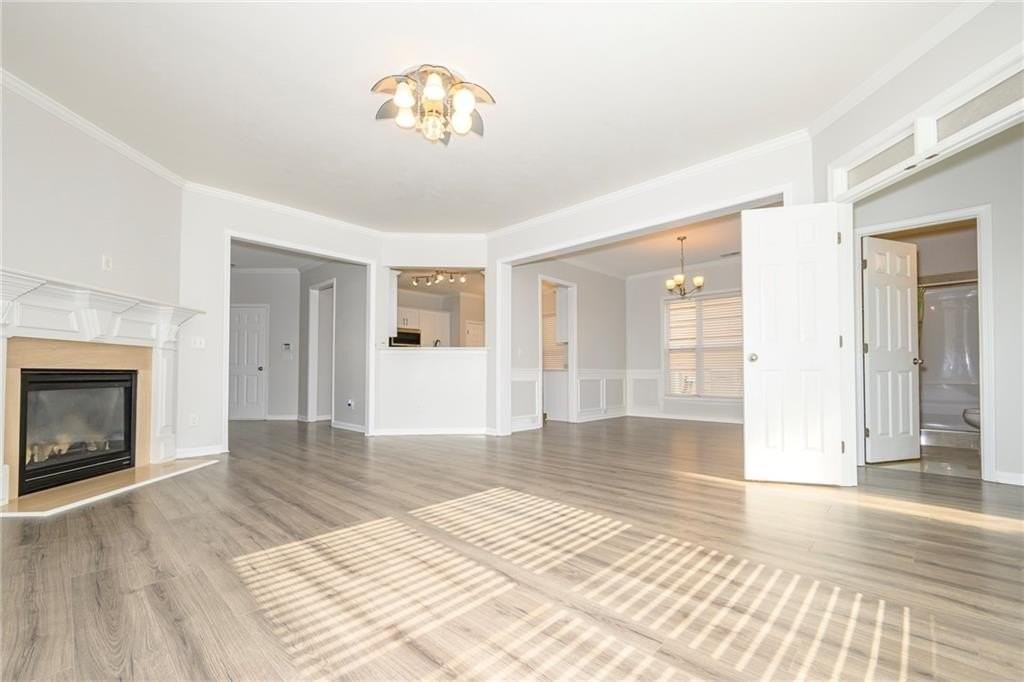 5955 Weddington Dr - Photo 5 of 50