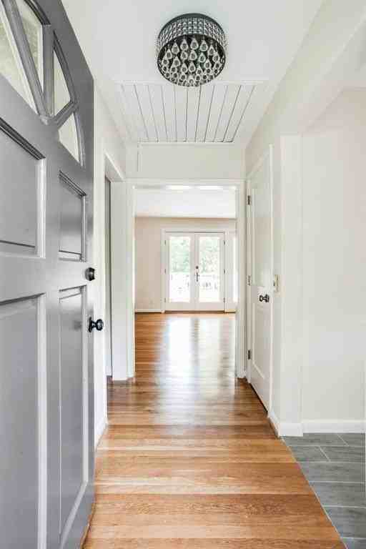 1655 Ridgewood Dr Ne - Photo 2 of 23