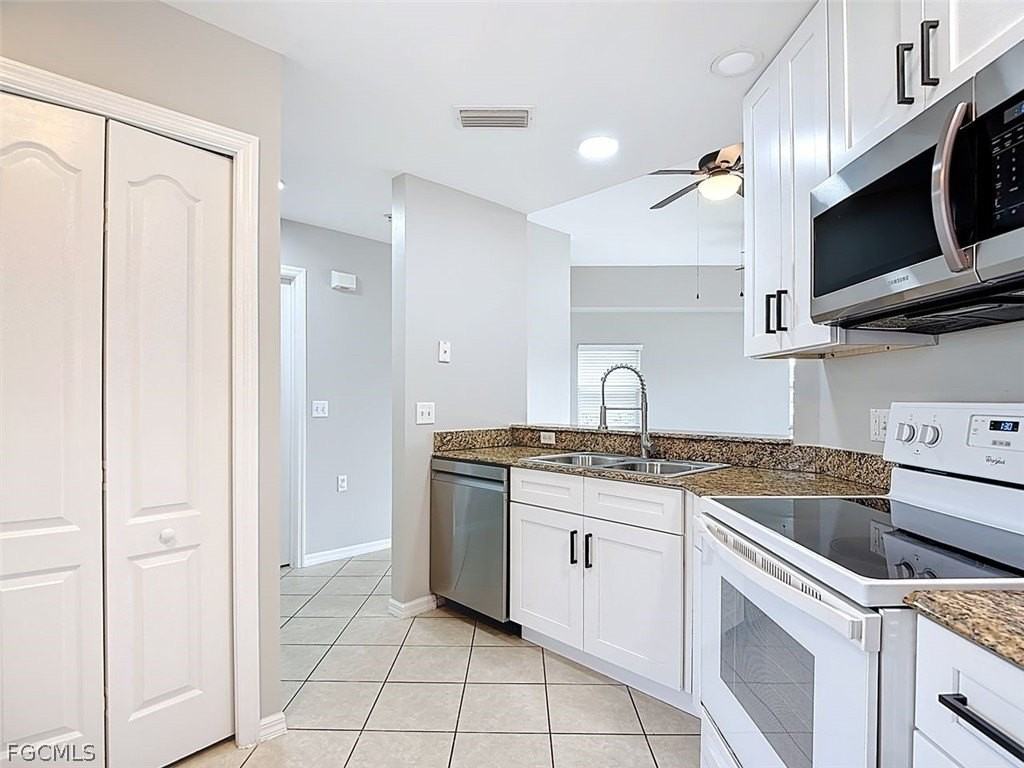 12151 Summergate Cir Unit R101 - Photo 3 of 48