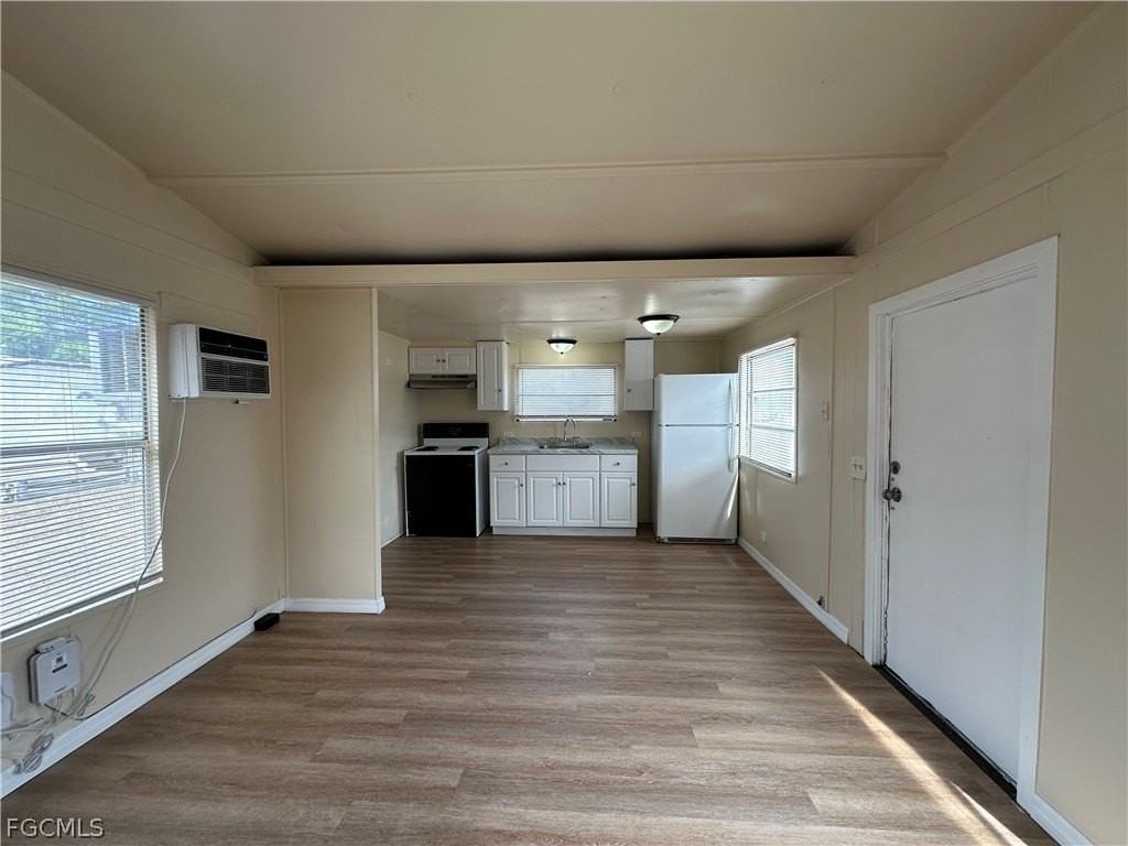 2207 Cantor Ln Unit 2207 - Photo 2 of 13