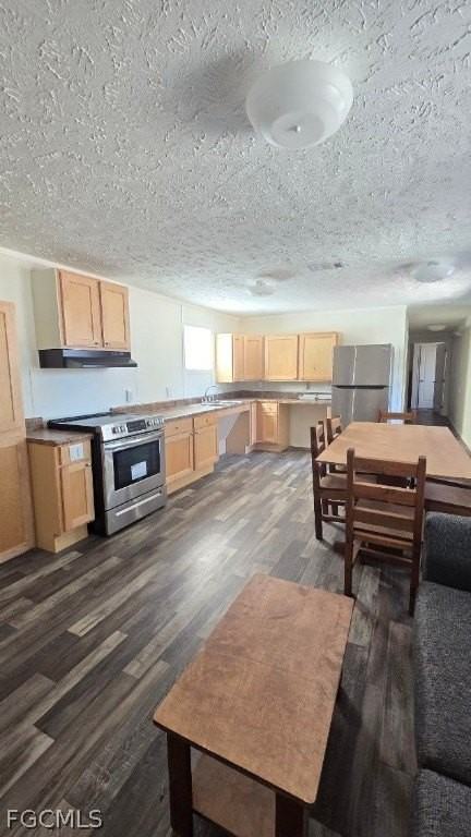 4850 Pioneer 16th St - Photo 4 of 17