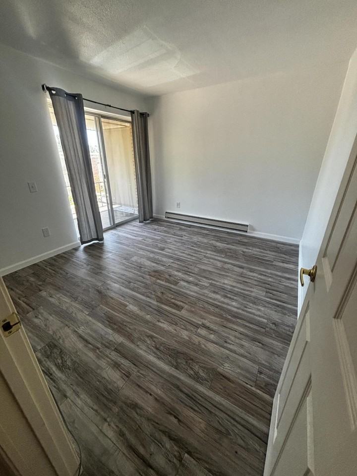 756 W Kilgore Rd #304 - Photo 7 of 13