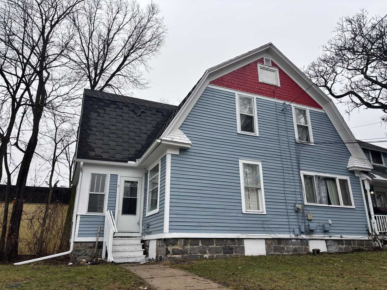 1404 W Michigan Ave #4