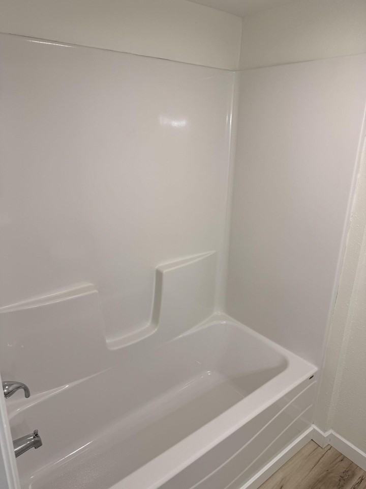 623 S Boston Pl Apt E - Photo 7 of 7