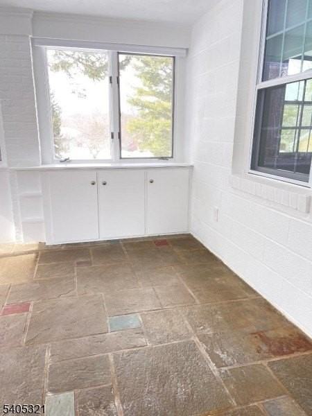 3 Meadow Dr - Photo 6 of 39