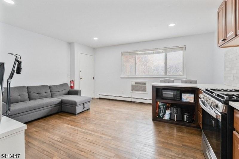 104 N Beverwyck Rd - Photo 7 of 21