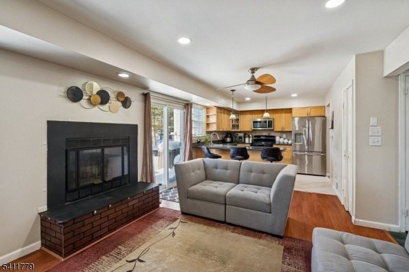 371 Hawkshead Way - Photo 6 of 37