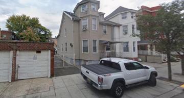 featured image of 414 46th St #1