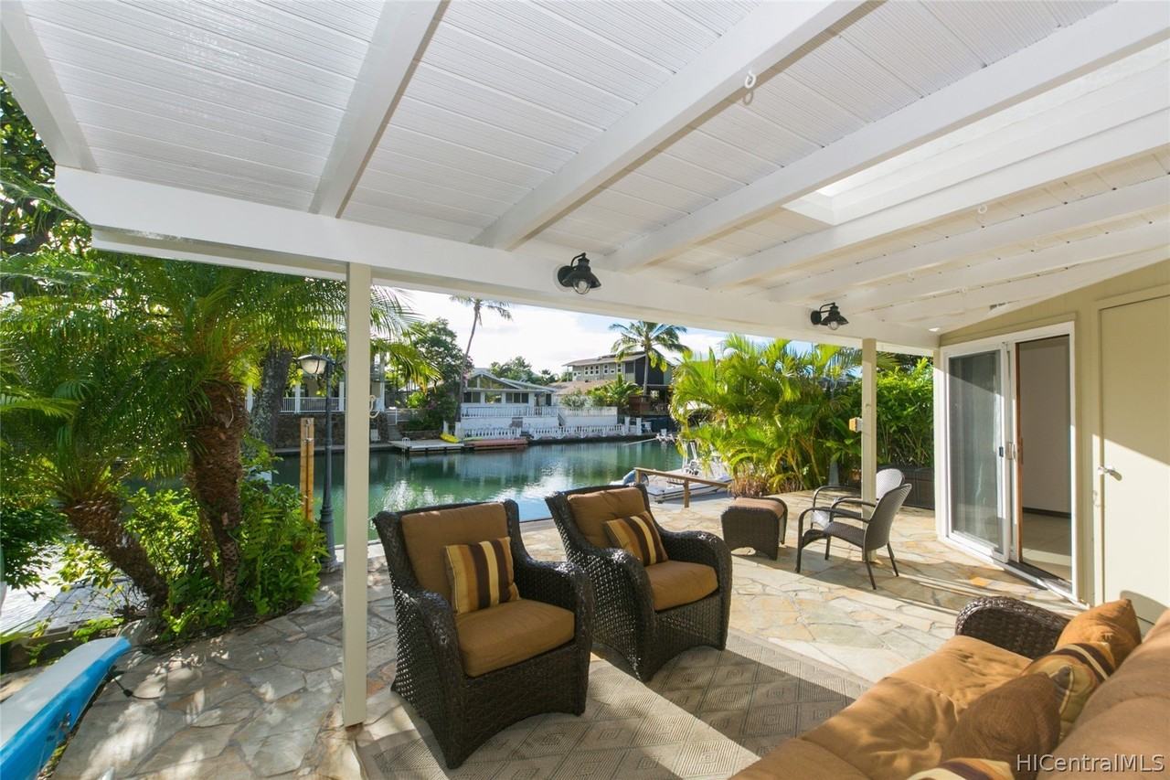 6266 Keokea Pl Unit A - Photo 3 of 25