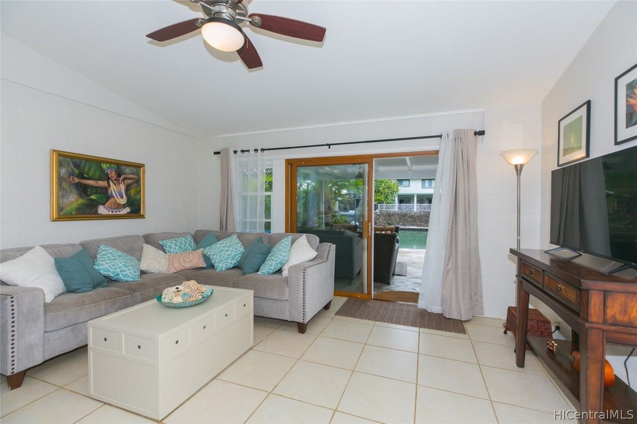 6266 Keokea Pl Unit A - Photo 6 of 25