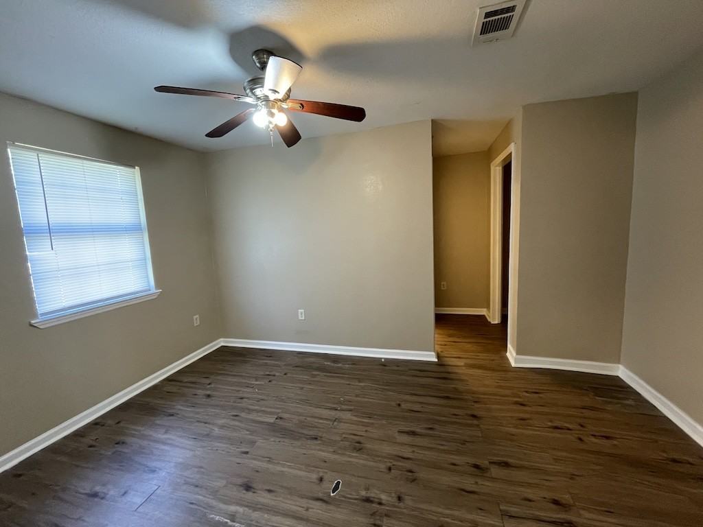 506 Broad St #1 - Photo 5 of 9