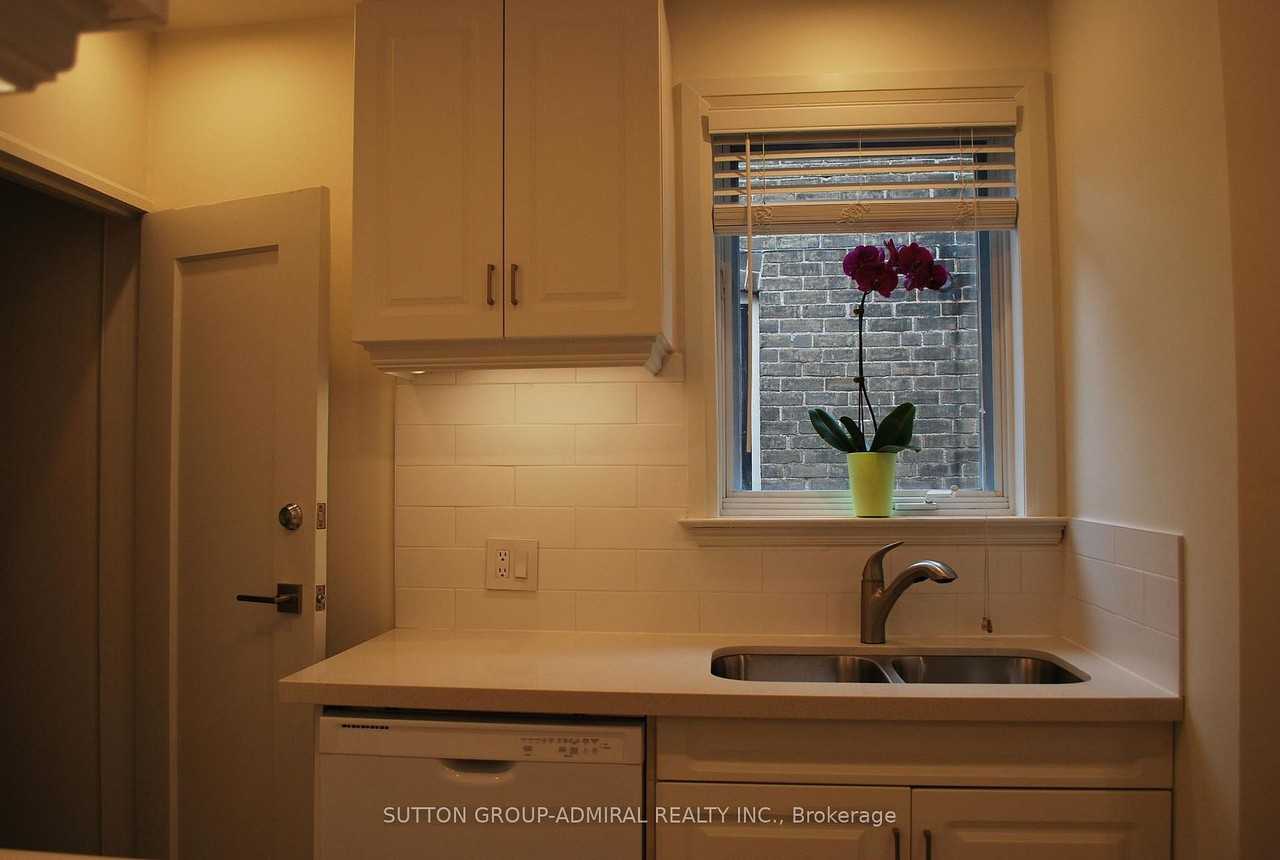 89 Rumsey Road - Photo 5 of 31