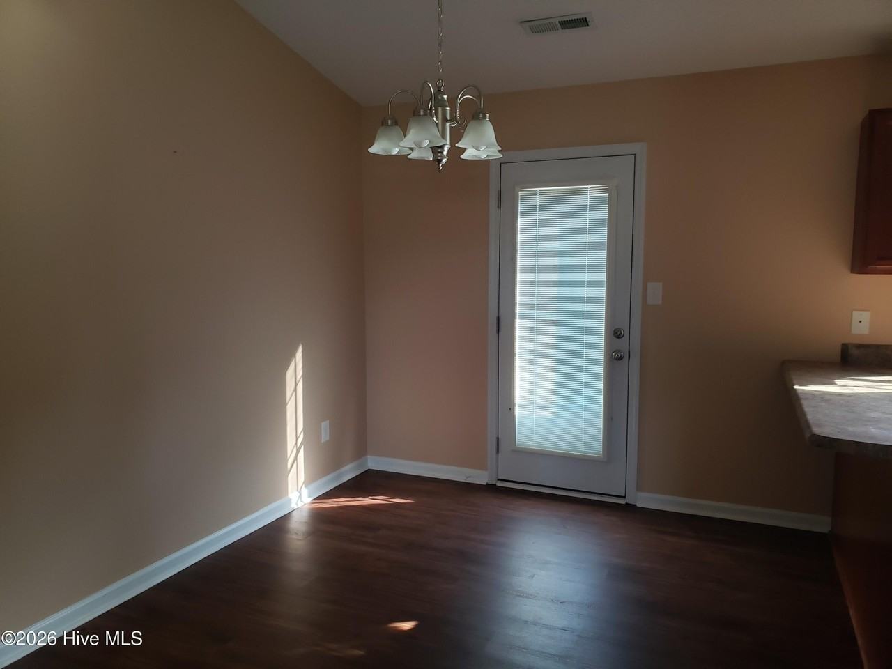 406 S Grazing Ct - Photo 5 of 25