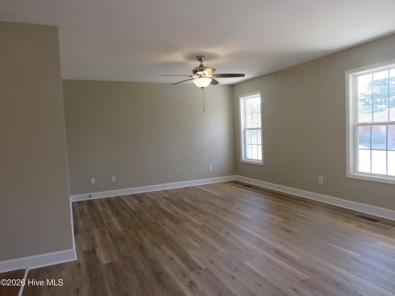 26 Foxtail Ln - Photo 3 of 18