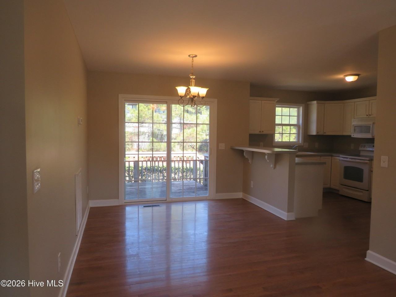 26 Foxtail Ln - Photo 4 of 18