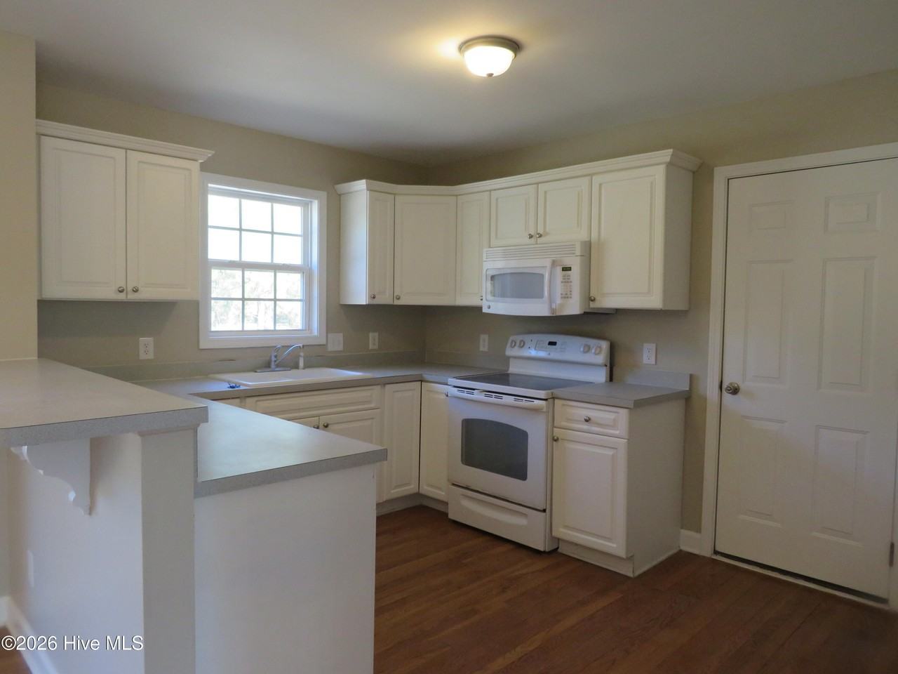 26 Foxtail Ln - Photo 6 of 18