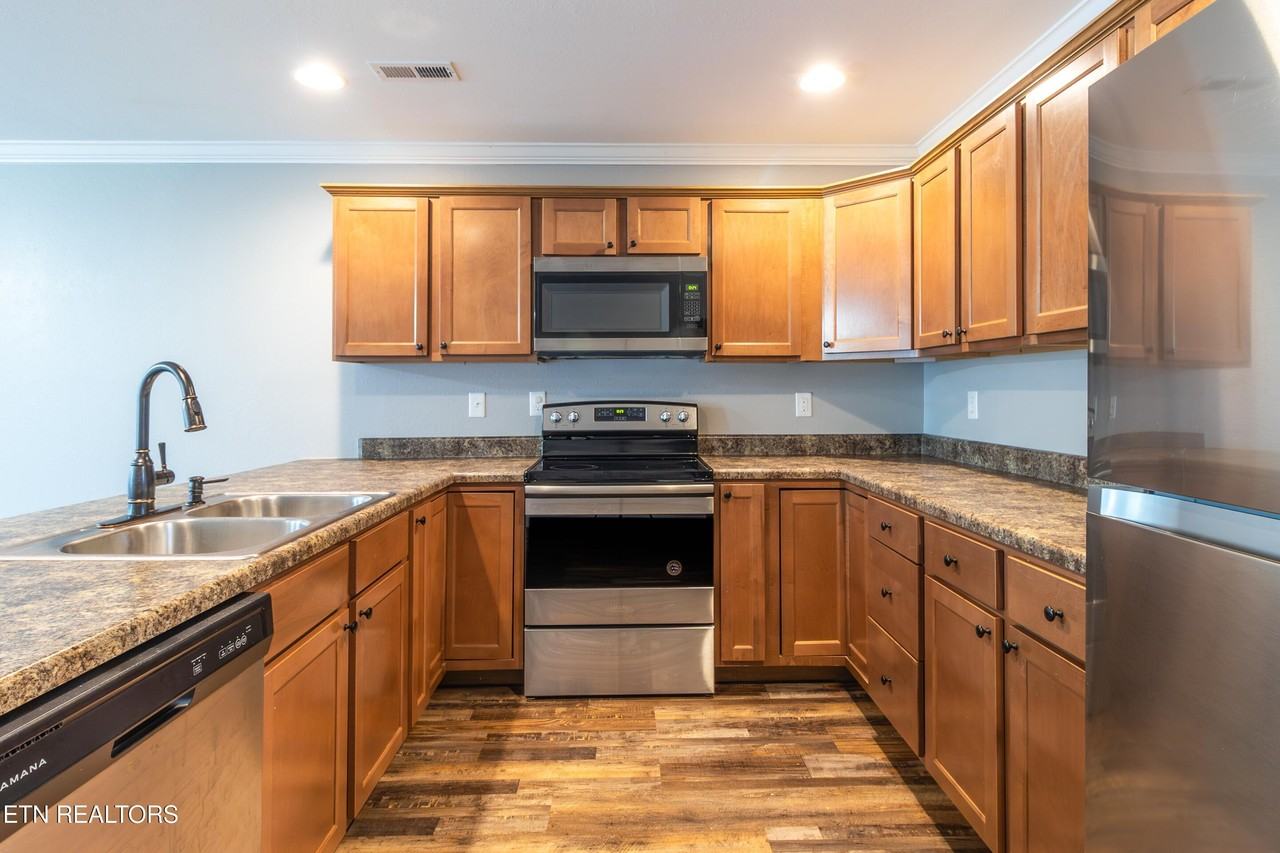 926 Warrior Hill Dr - Photo 6 of 31