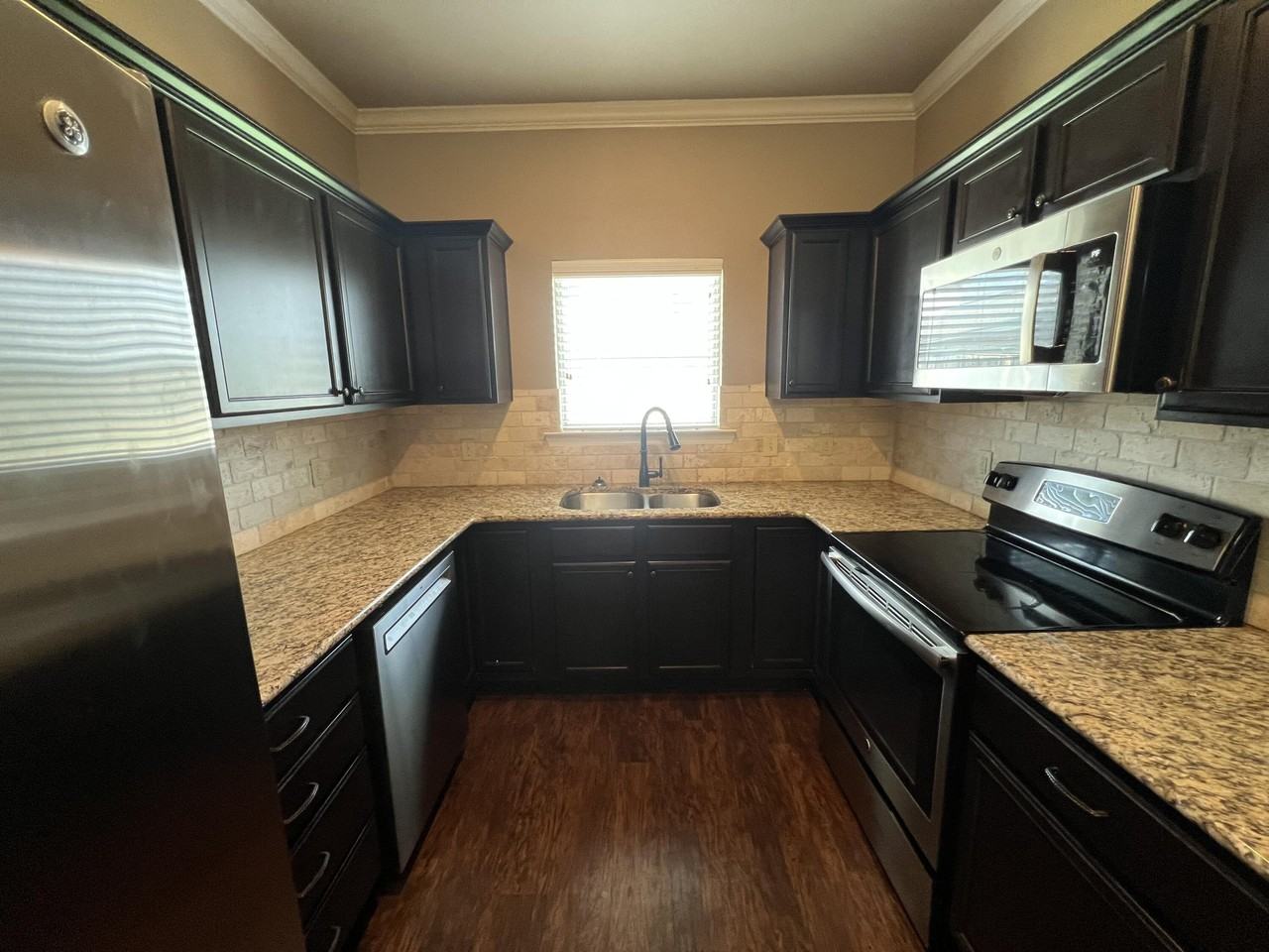 10509 Quinton Ave Unit B - Photo 6 of 30