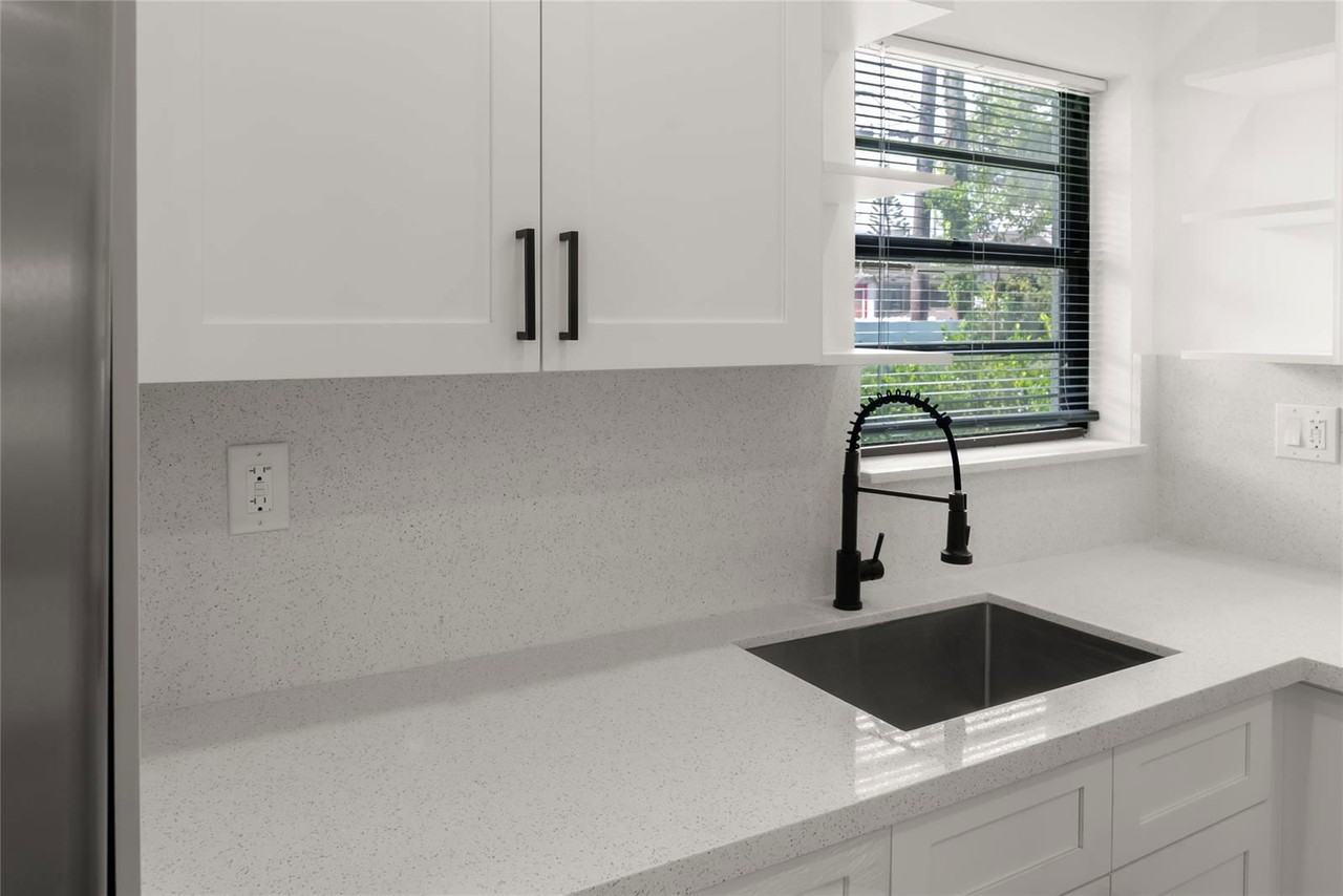 2724 Sw 34th Ct #2 - Photo 7 of 8