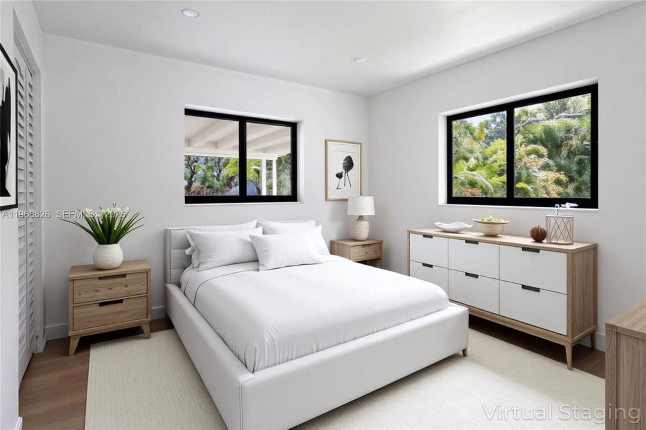 1620 Sw 18th St #1 - Photo 6 of 8