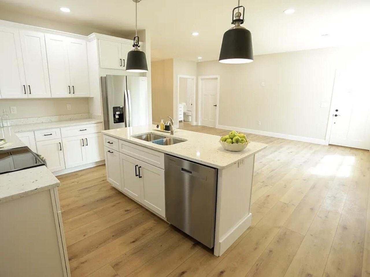 140 Birch Creek Ln - Photo 6 of 19