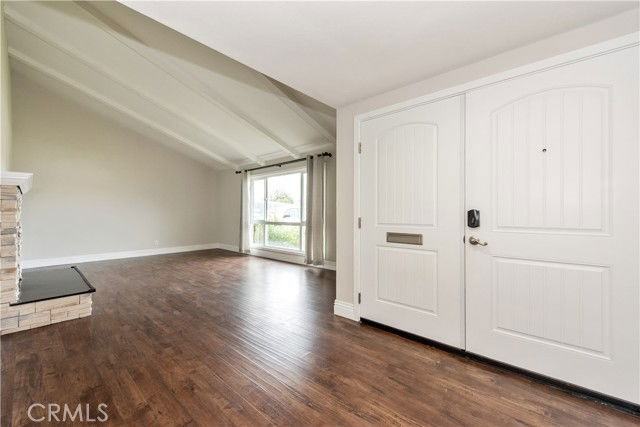 2110 E North Redwood Dr - Photo 3 of 8