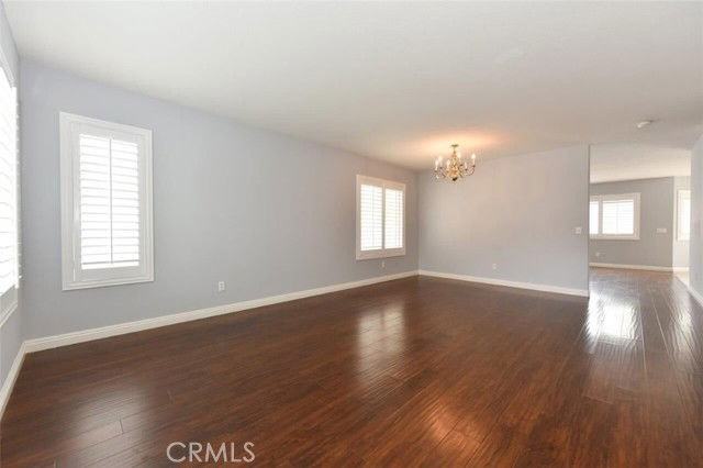 16 Granada - Photo 2 of 8