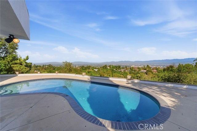 3329 Dona Rosa Dr - Photo 2 of 8