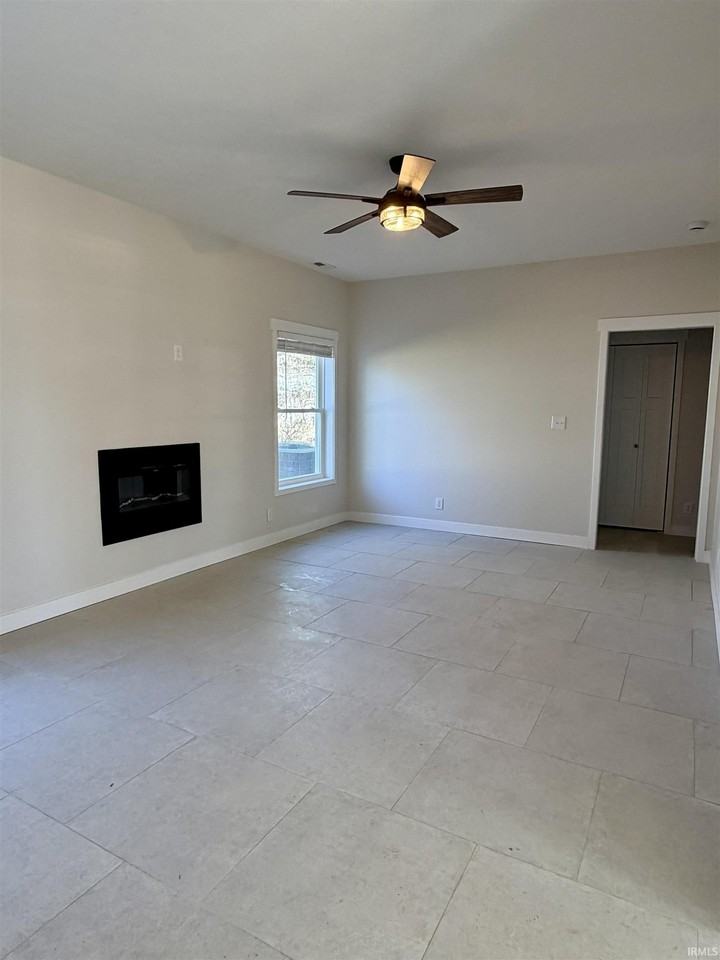 198 N Robinson St - Photo 7 of 20