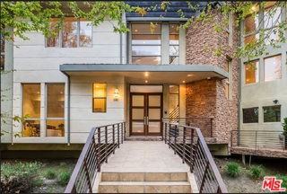 3685 Mandeville Canyon Rd - Photo 3 of 8