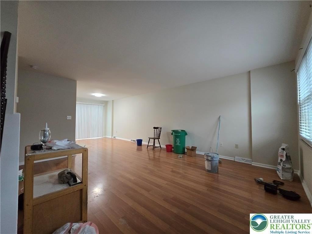 1223 N Albright Ave - Photo 2 of 12