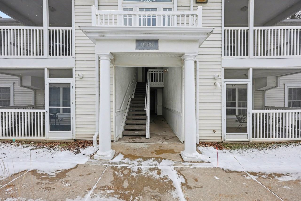 2259 S Main St #1 - Photo 2 of 15