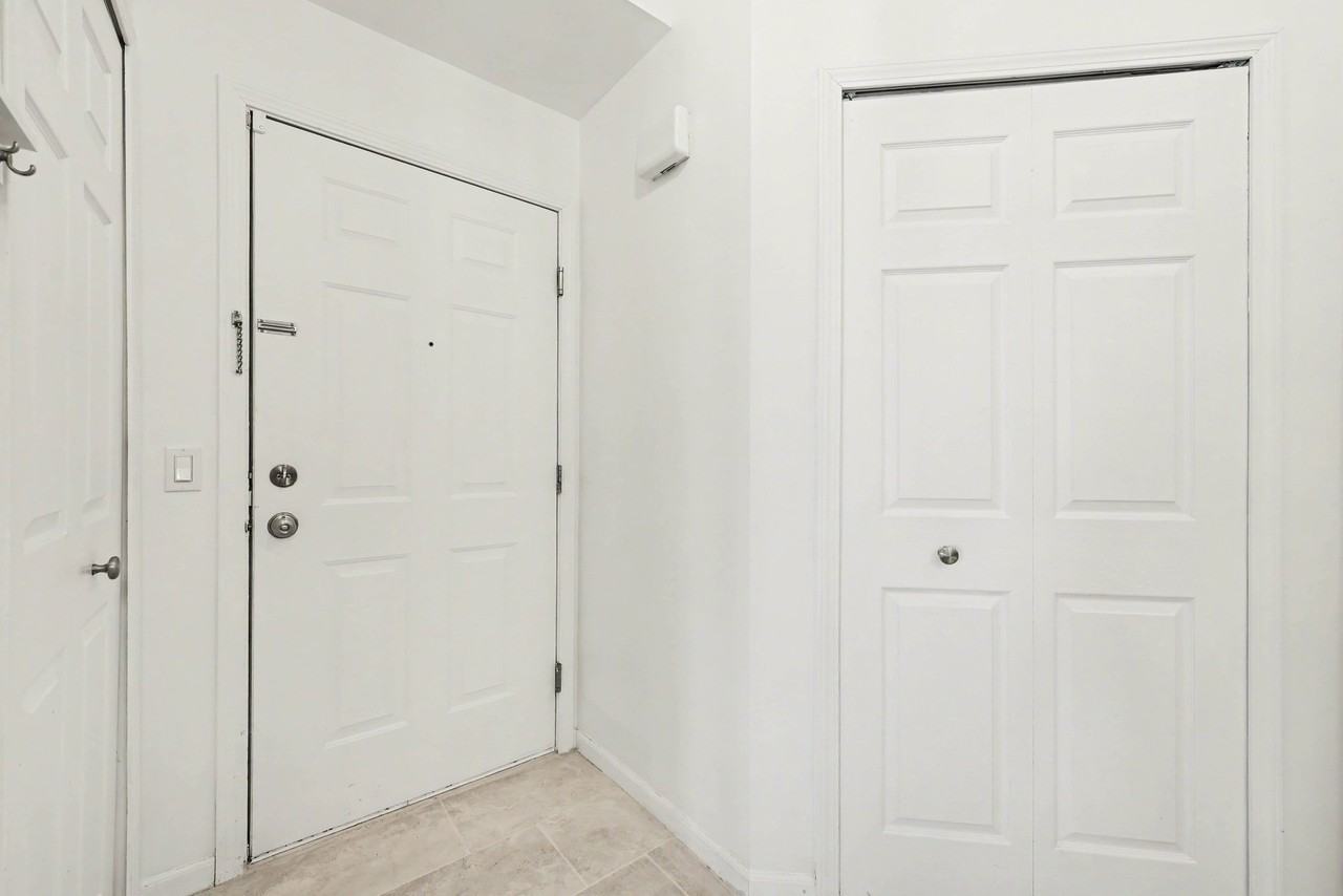 2259 S Main St #1 - Photo 5 of 15