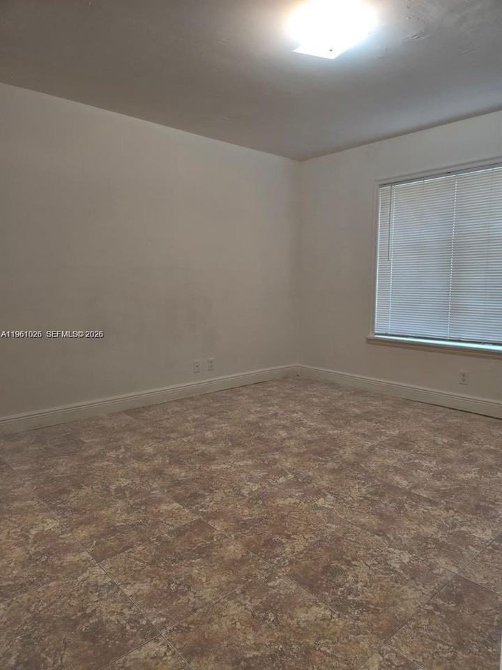 9501 Sw 138th Pl #9501 - Photo 4 of 15