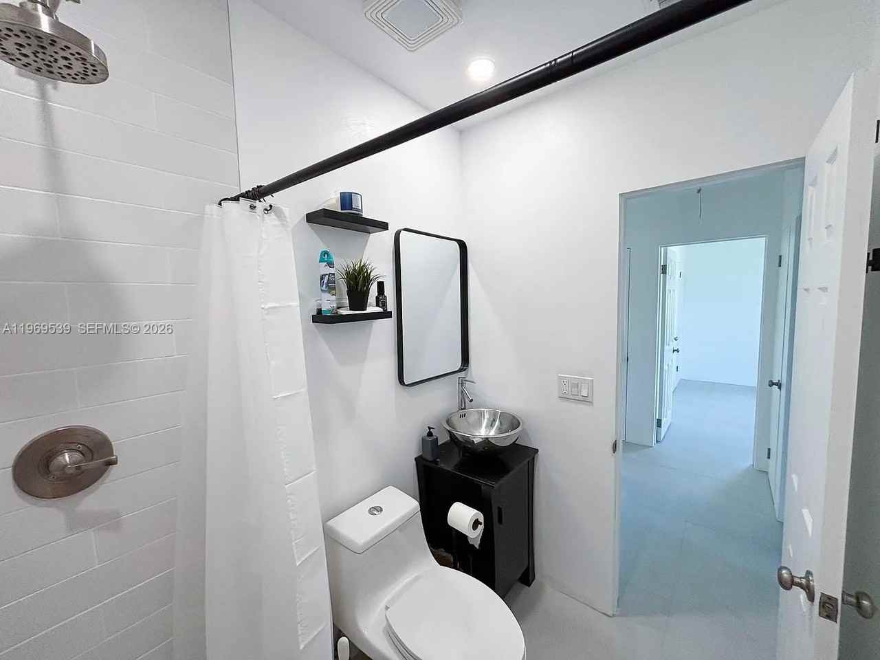 601 De Leon Dr - Photo 5 of 7