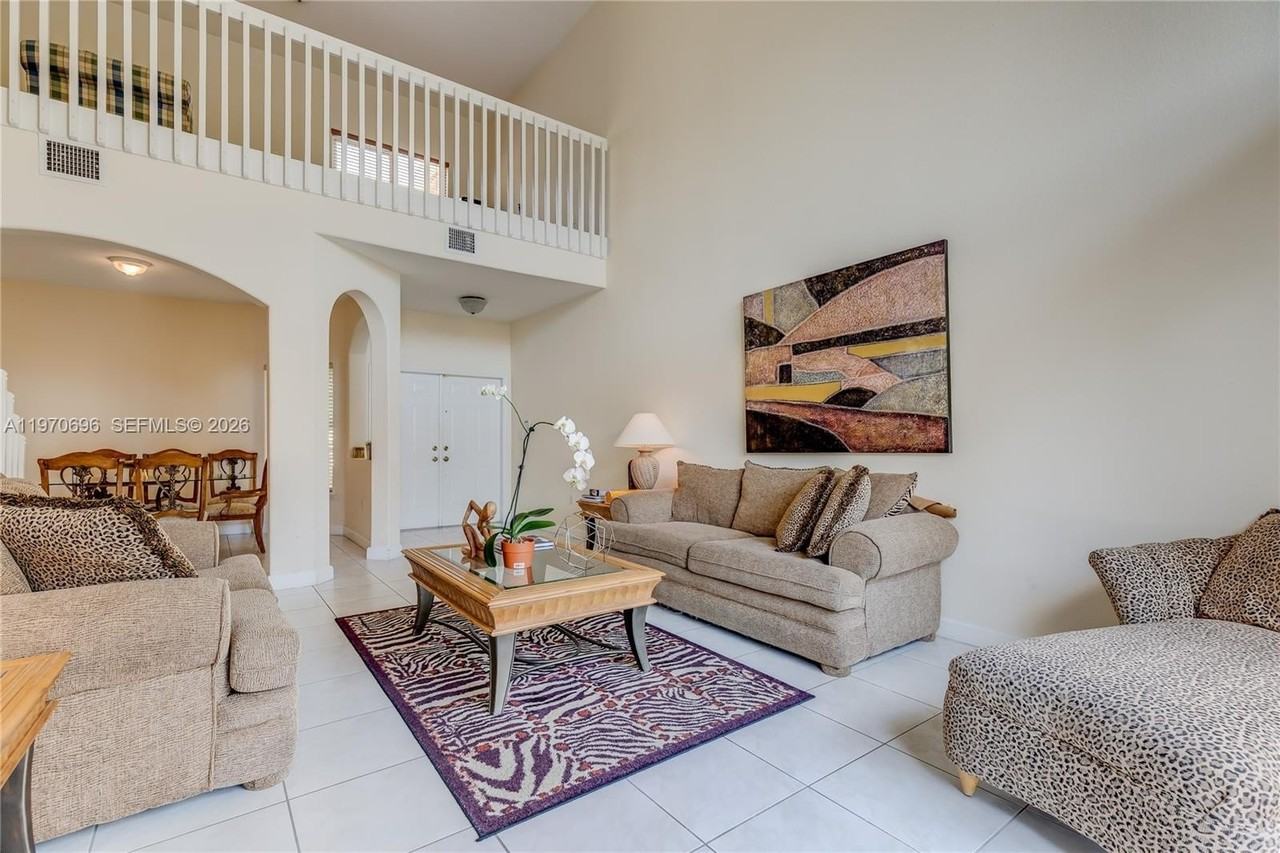 11264 Nw 54th Ter #11264 - Photo 4 of 13