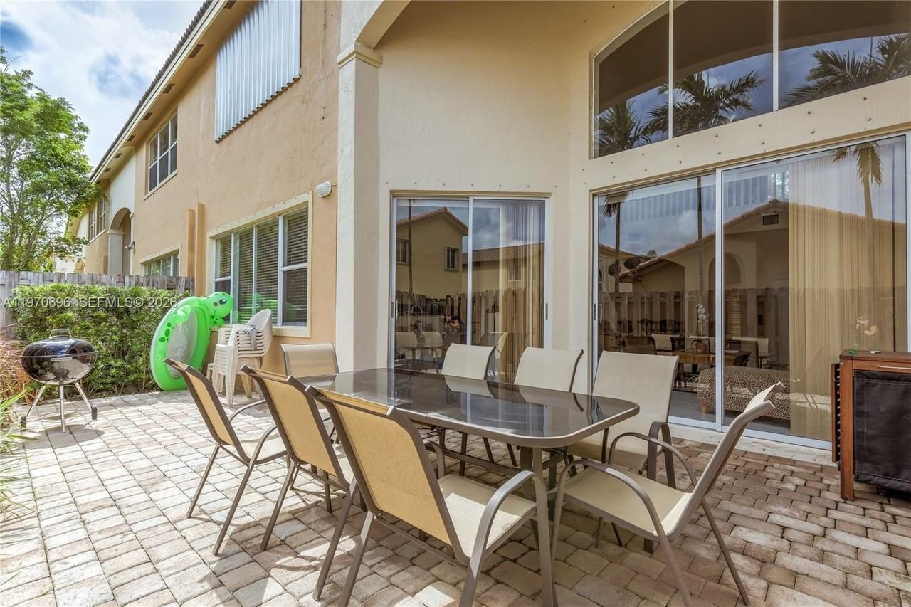 11264 Nw 54th Ter #11264 - Photo 7 of 13