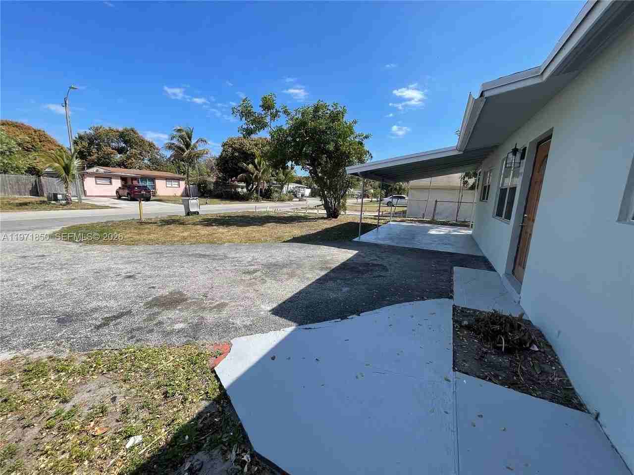 240 Ne 23rd St #240 - Photo 3 of 26