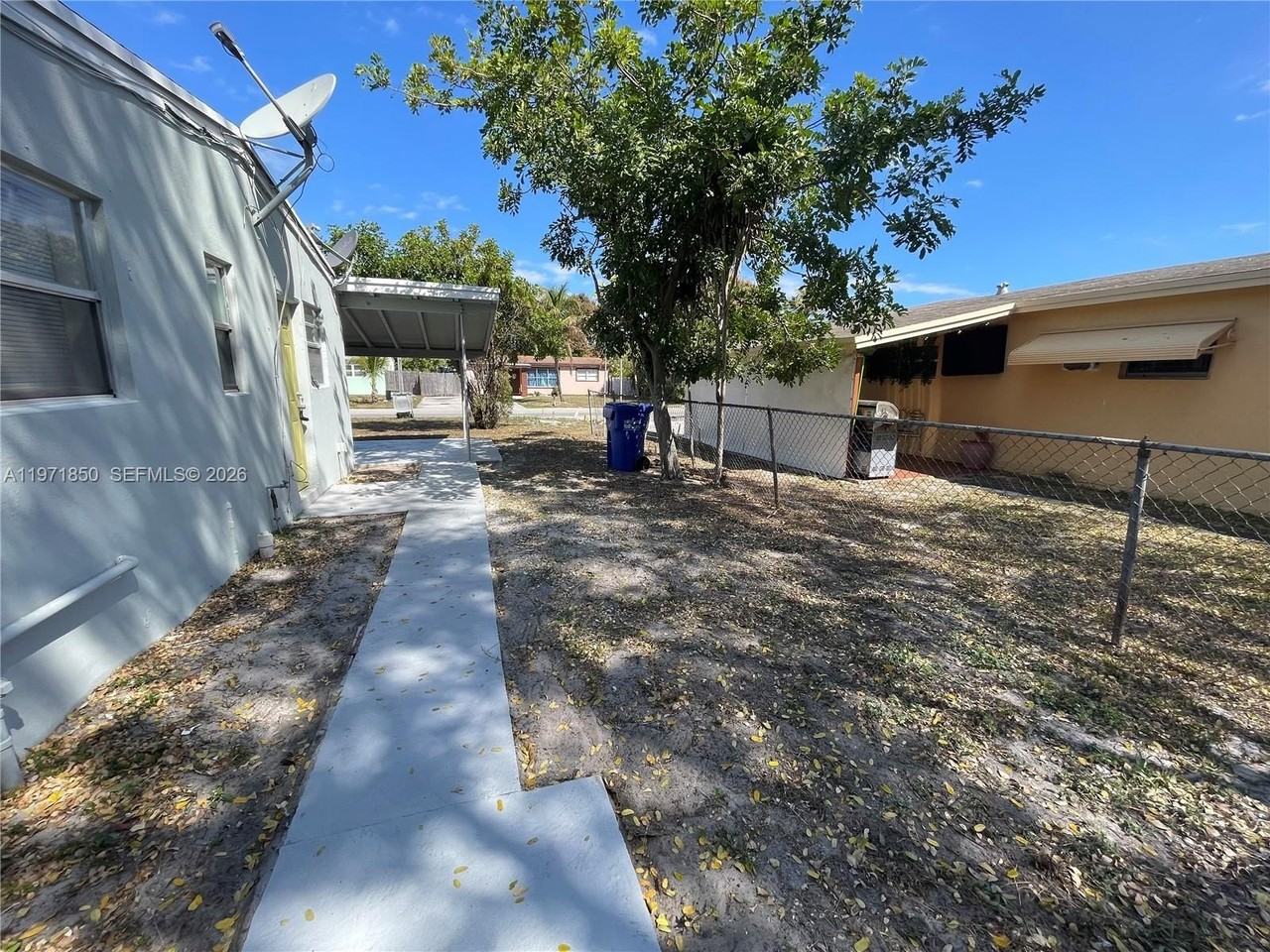 240 Ne 23rd St #240 - Photo 5 of 26