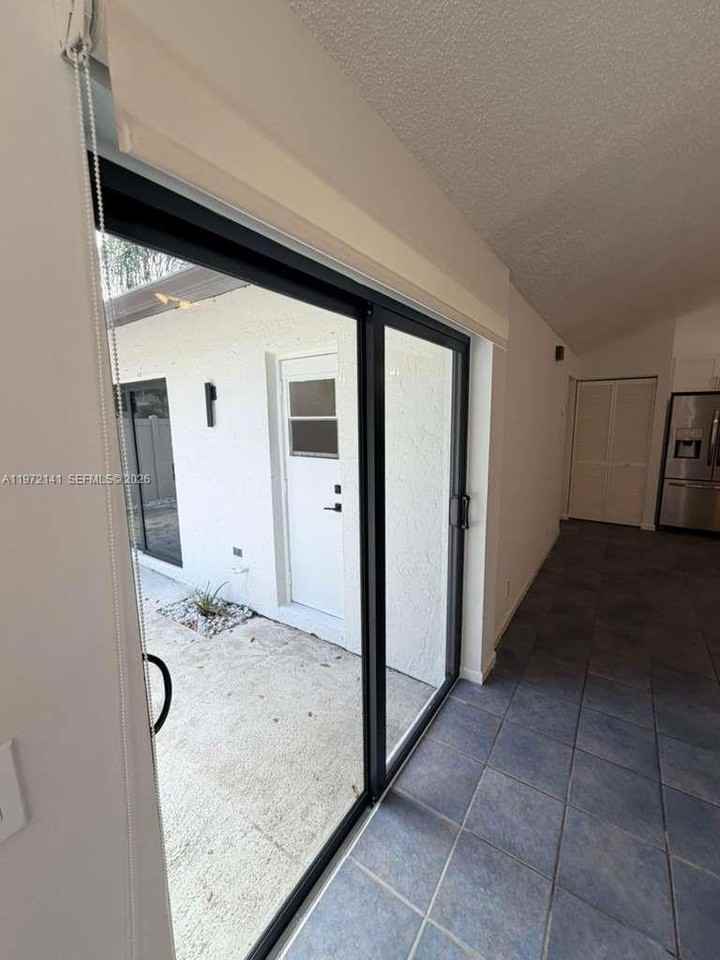 1350 Periwinkle Pl - Photo 7 of 19