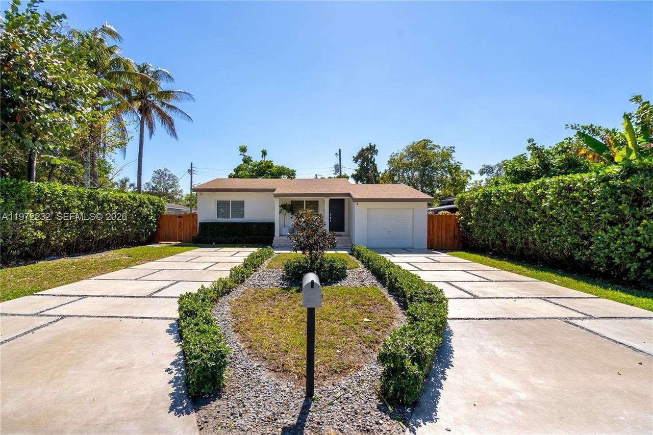 6376 Sw 20th St #NA - Photo 2 of 42